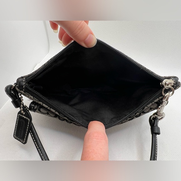 Coach Soho Black Mini Signature Clutch Wristlet Skinny Front Buckle - Picture 13 of 16
